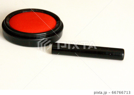 印鑑と朱肉3 66766713