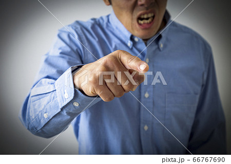 パワハラ パワハラ 66767690