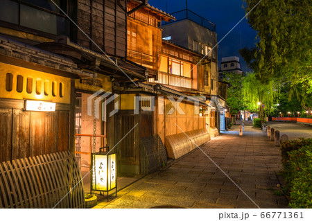 《京都府》祇園白川・風情ある街並み 66771361