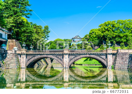 東京　皇居外苑の二重橋（正門石橋） 66772031