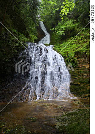 白綾の滝 兵庫県朝来市 の写真素材