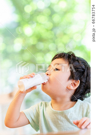 子供 ライフスタイル 男 66783754