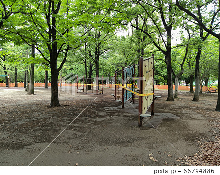 使用禁止された公園遊具 使用禁止された公園遊具 66794886