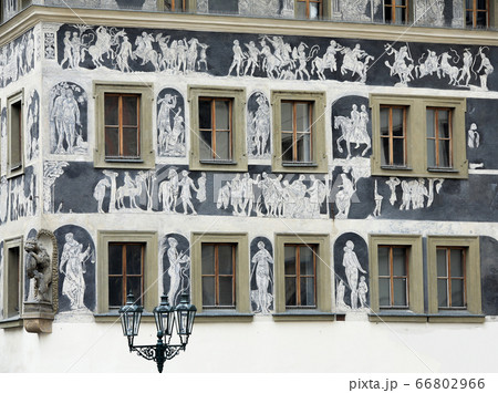 2015-06-08 Fragment of an old building with 66802966