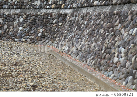 日野市郊外の石壁 日野市郊外の石壁 66809321