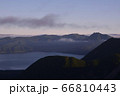 早朝の樽前山 66810443