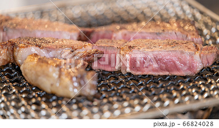 リブロースステーキ（アメリカ産）の炭火焼き 66824028