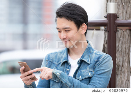 待ち合わせ 待ち合わせ 66826976