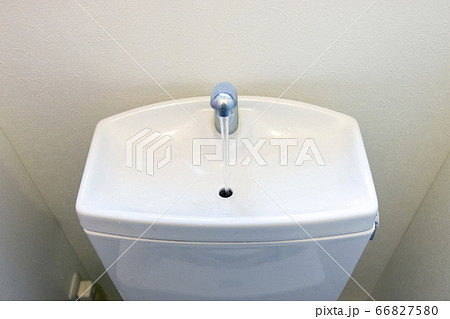 水洗トイレのタンク 水洗トイレのタンク 66827580