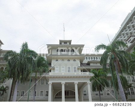 モアナサーフライダー‗ワイキキ 66828236