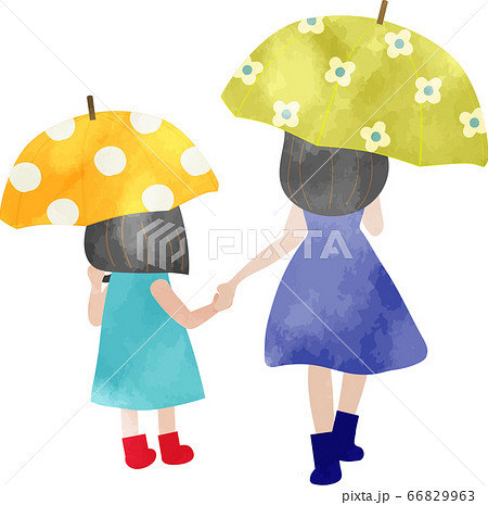 雨の日に傘を差して手をつないで歩くお母さんと女の子 水彩風イラストのイラスト素材