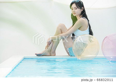女性 女 女の子 66832011