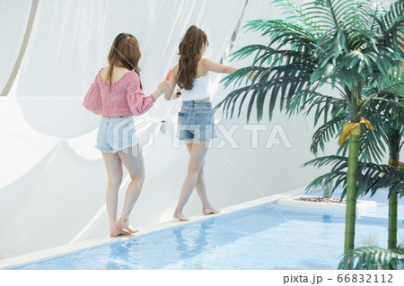 女性 女 女の子 66832112