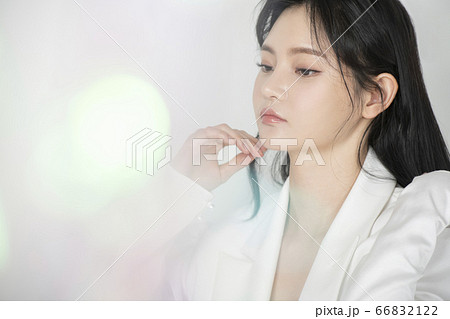 ビューティー 女性 女 66832122