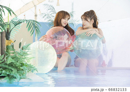 女性 女 女の子 66832133