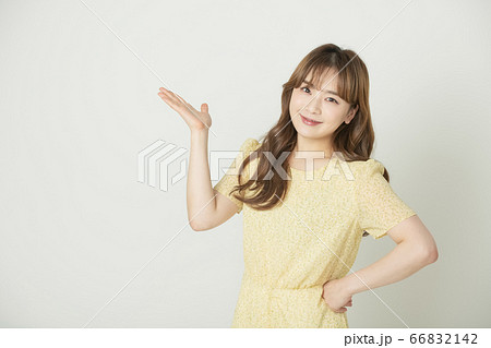 女性 女 女の子 66832142