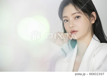 ビューティー 女性 女 66832307