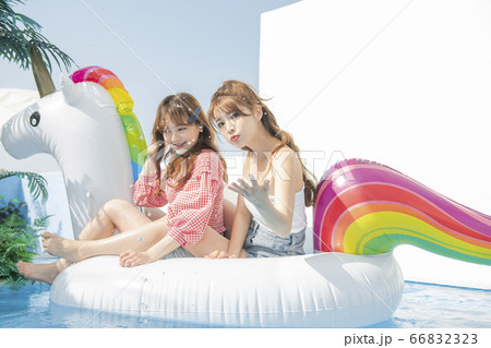 女性 女 女の子 66832323