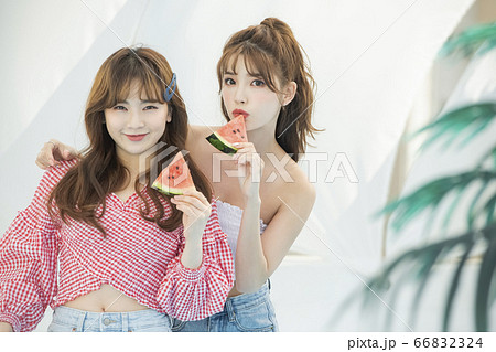 女性 女 女の子 66832324