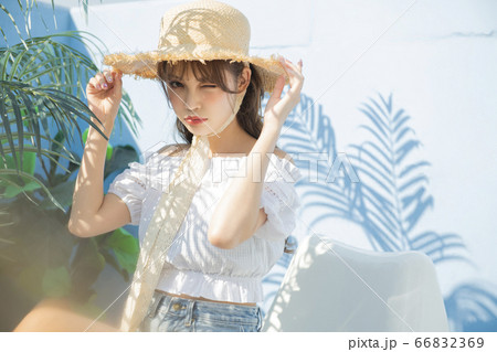 女性 女 女の子 66832369