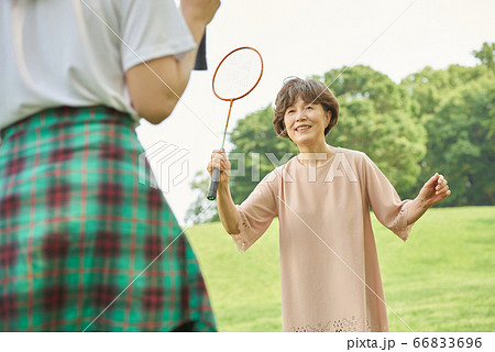 おばあちゃん 高齢者 老人 66833696