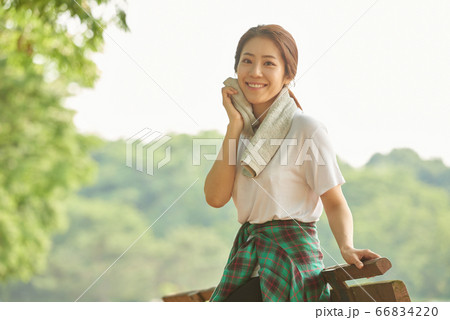 女性 女 女の子 66834220