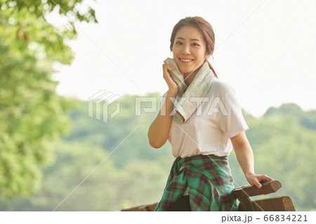 女性 女 女の子 66834221