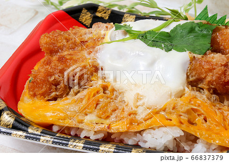 弁当, お弁当, えび, 天ぷら, えび丼, コンビニ弁当, 食べ物, たまご、容器 弁当, お弁当, えび, 天ぷら, えび丼, コンビニ弁当, 食べ物, たまご、容器 66837379