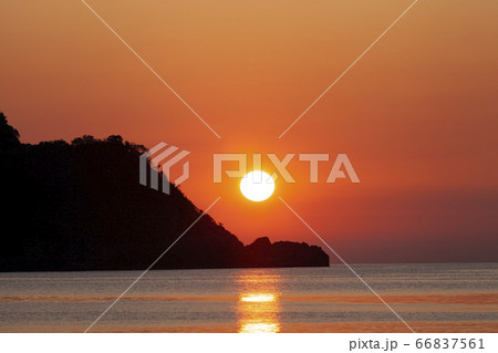 香住港の夕陽A 香住港の夕陽A 66837561