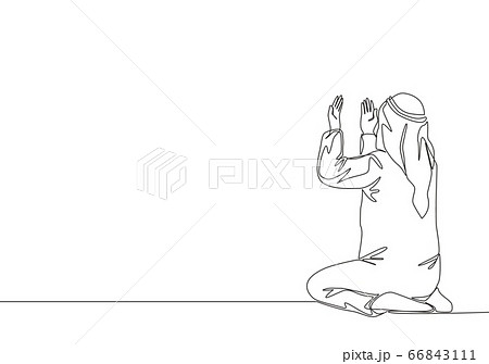 Single continuous line drawing of muslim person Single continuous line drawing of muslim person 66843111