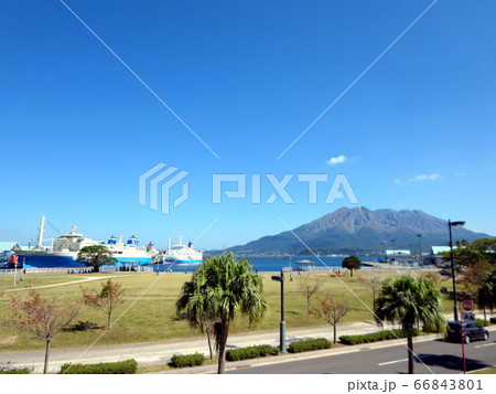 桜島が見える種子屋久航路フェリ-タ－ミナル付近 66843801