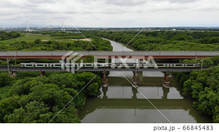 夕張川を渡る733系と731系 夕張川を渡る733系と731系 66845483