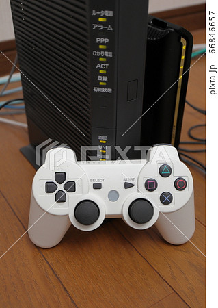 ゲーム機コントローラー モデムイメージ ルーターイメージ ONUイメージ ゲーム機コントローラー モデムイメージ ルーターイメージ ONUイメージ 66846657