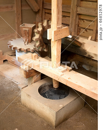 水車小屋の内部 66852978