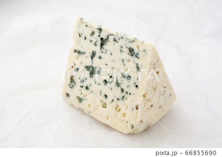 cheese containing veins of blue mold, such as Gorg 66855690