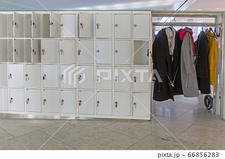 Coat Hangers Lockers 66856283