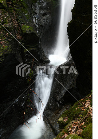 蜻蛉の滝 66856308