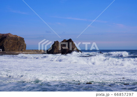 太平洋と奇岩　日高耶馬渓周辺 66857297