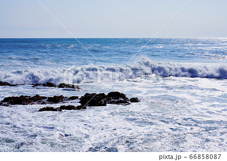波しぶき 66858087