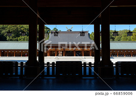 写真素材:橿原神宮の本殿 神社 和風 写真素材:橿原神宮の本殿 神社 和風 66859006