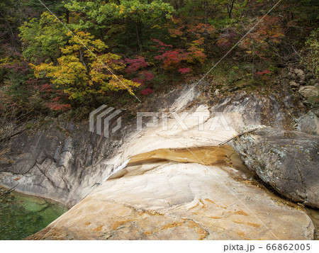 韓国 江原道 麟蹄郡 66862005