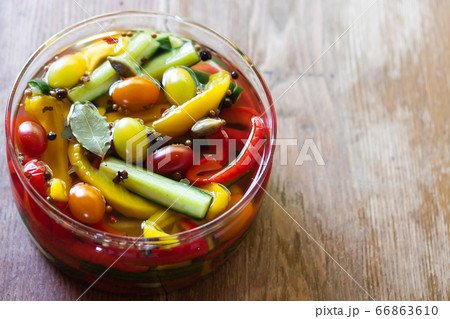 夏野菜のピクルス 66863610