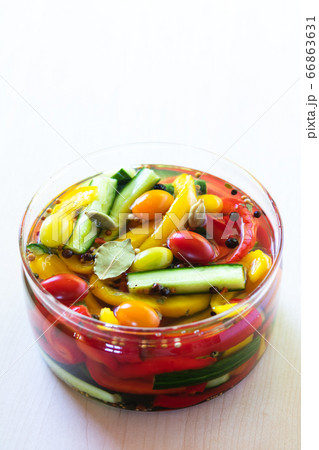 夏野菜のピクルス 66863631