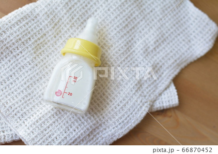 授乳のイメージ 授乳のイメージ 66870452