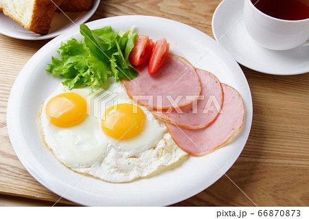 ハムエッグ 朝食 ハムエッグ 朝食 66870873