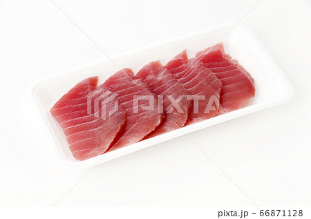 まぐろステーキ用切り身（キハダまぐろ） 66871128