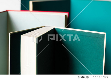 本 書籍 書物 見開き 本 書籍 書物 見開き 66872705