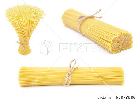 Pasta. Raw italian food 66873986