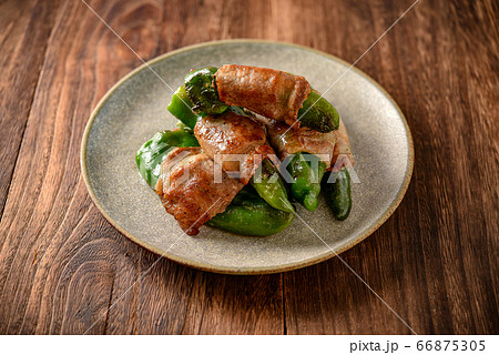 まんがんじ唐辛子の肉巻き まんがんじ唐辛子の肉巻き 66875305