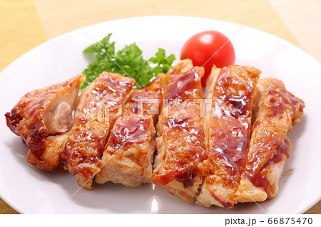 鶏の照り焼き 鶏の照り焼き 66875470